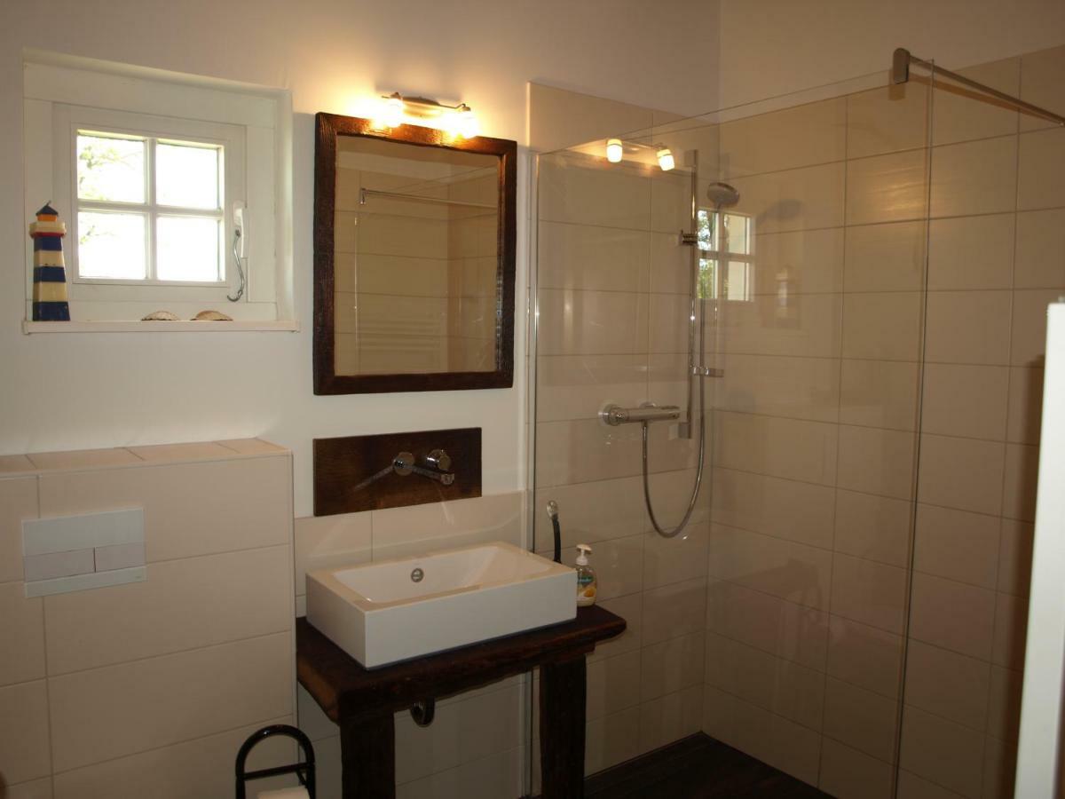 Ferienhaus Kranichblick Kinnbackenhagen エクステリア 写真